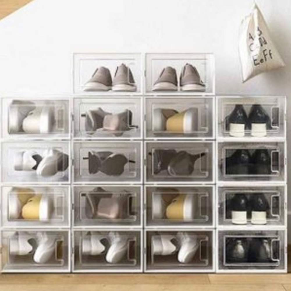 12 stackable shoe boxes - Picture 2 of 4